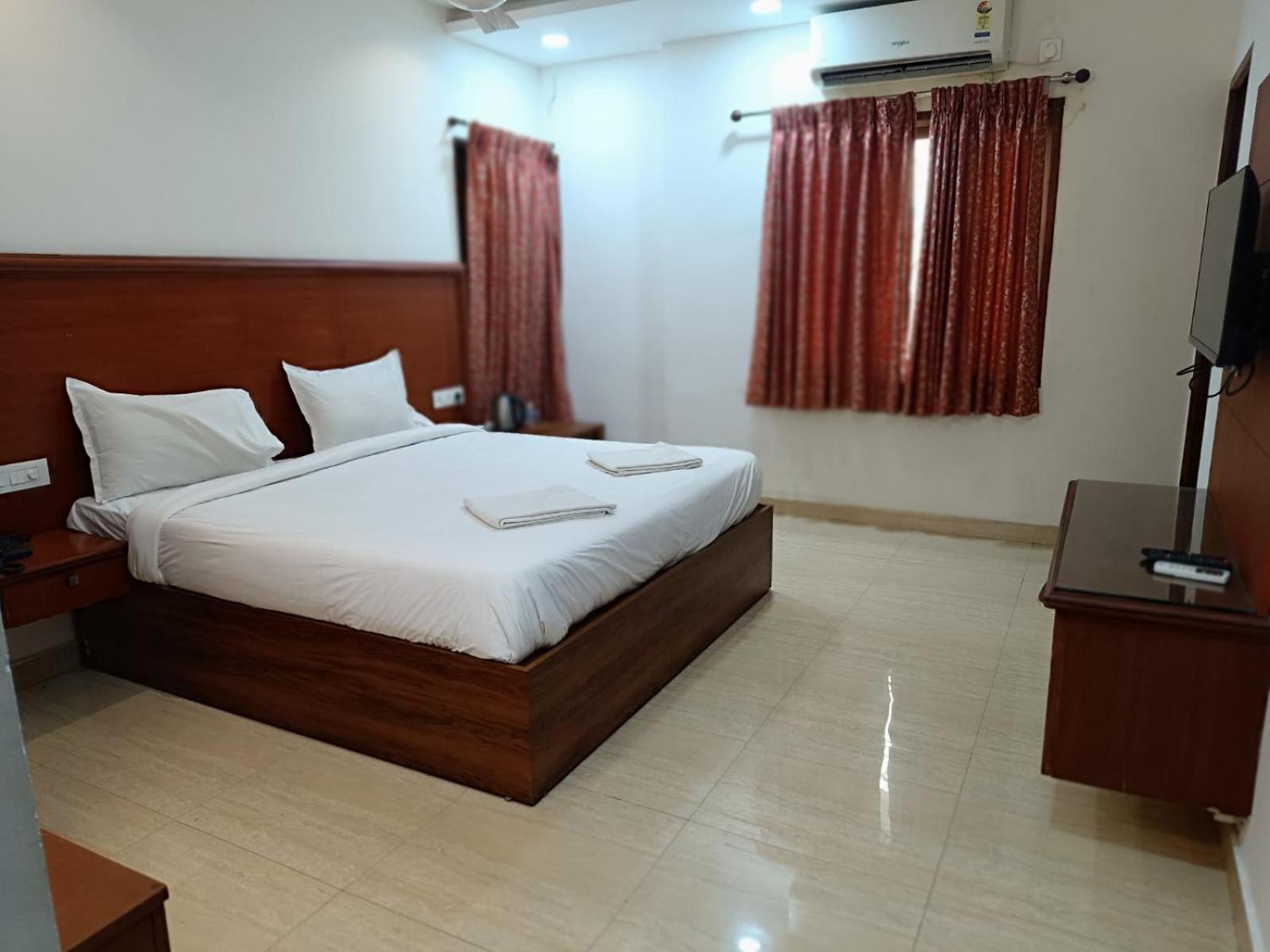 Azhagappa Residency Apartment ปอนดิเชอรี ภายนอก รูปภาพ