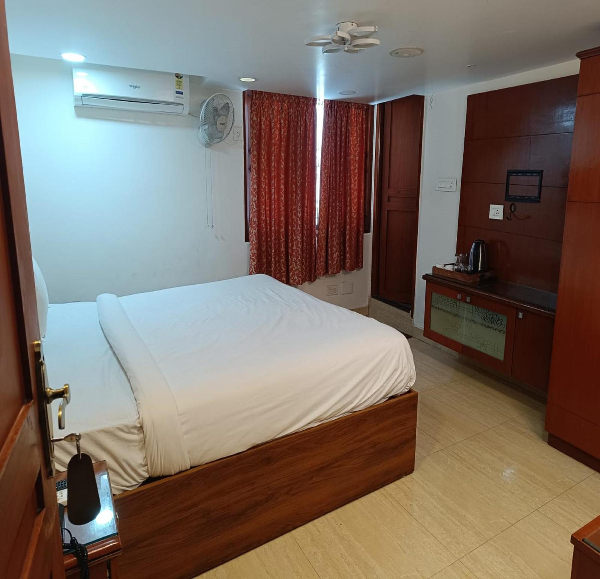 Azhagappa Residency Apartment ปอนดิเชอรี ภายนอก รูปภาพ